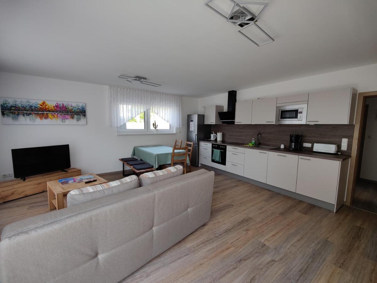 Ferienwohnung Elisabeth 1 Гунценхаузен Екстериор снимка