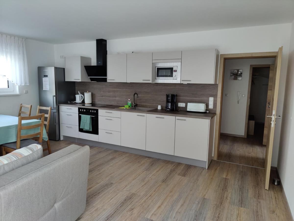 Ferienwohnung Elisabeth 1 Гунценхаузен Екстериор снимка